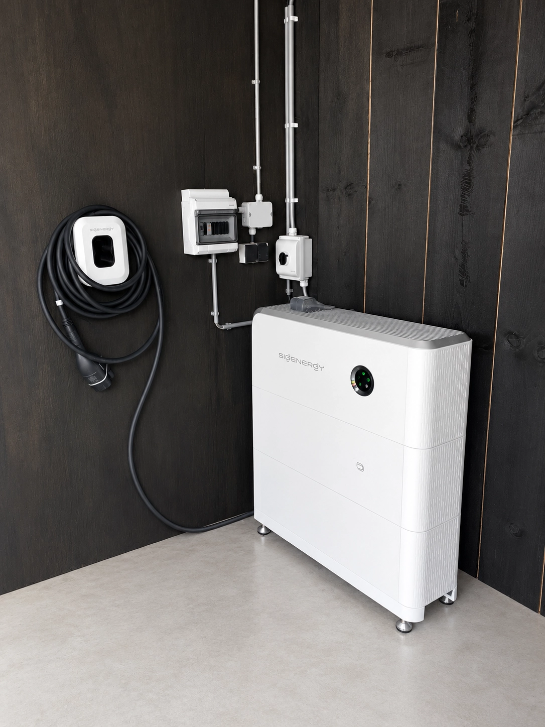 Strakke SIGENERGY energie installatie in garagehoek